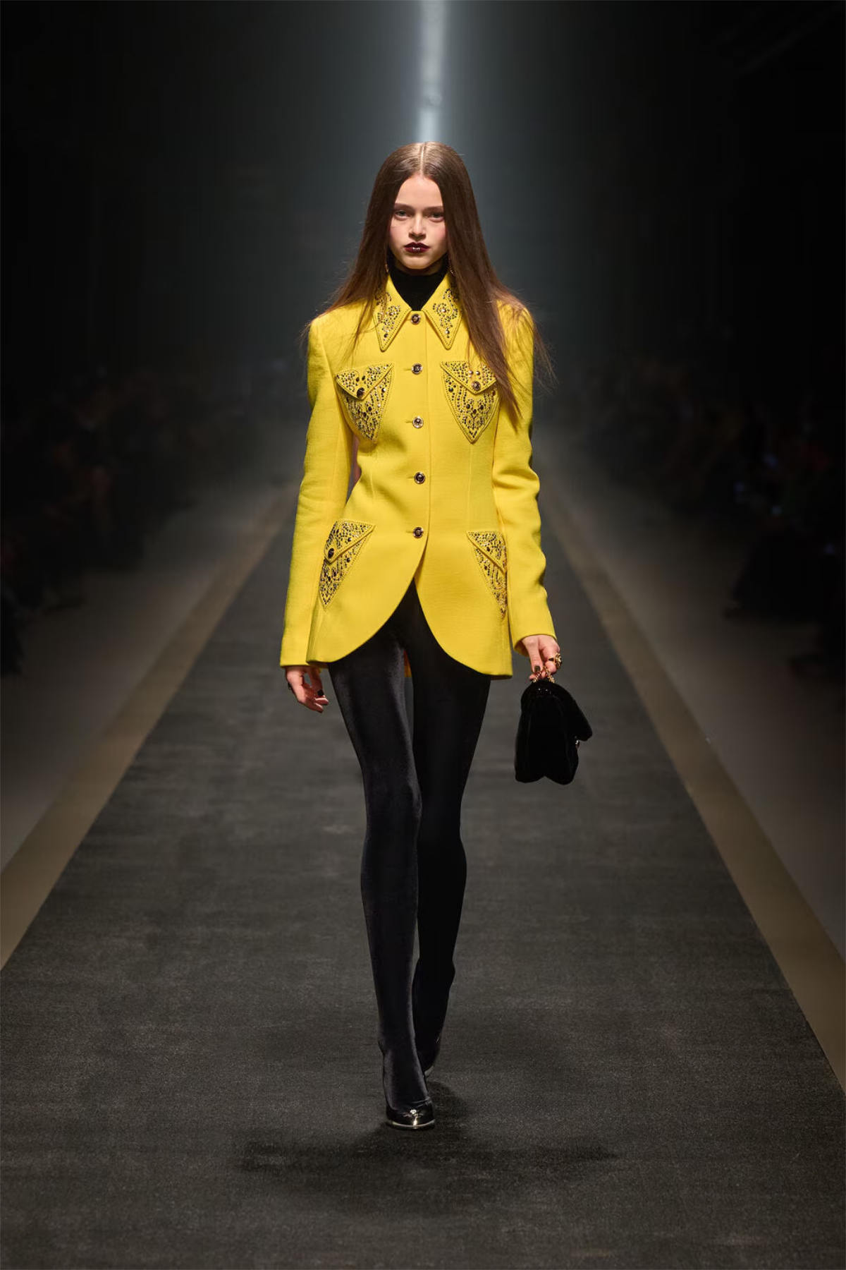 Versace Fall–Winter 2025: Where Power Meets Couture