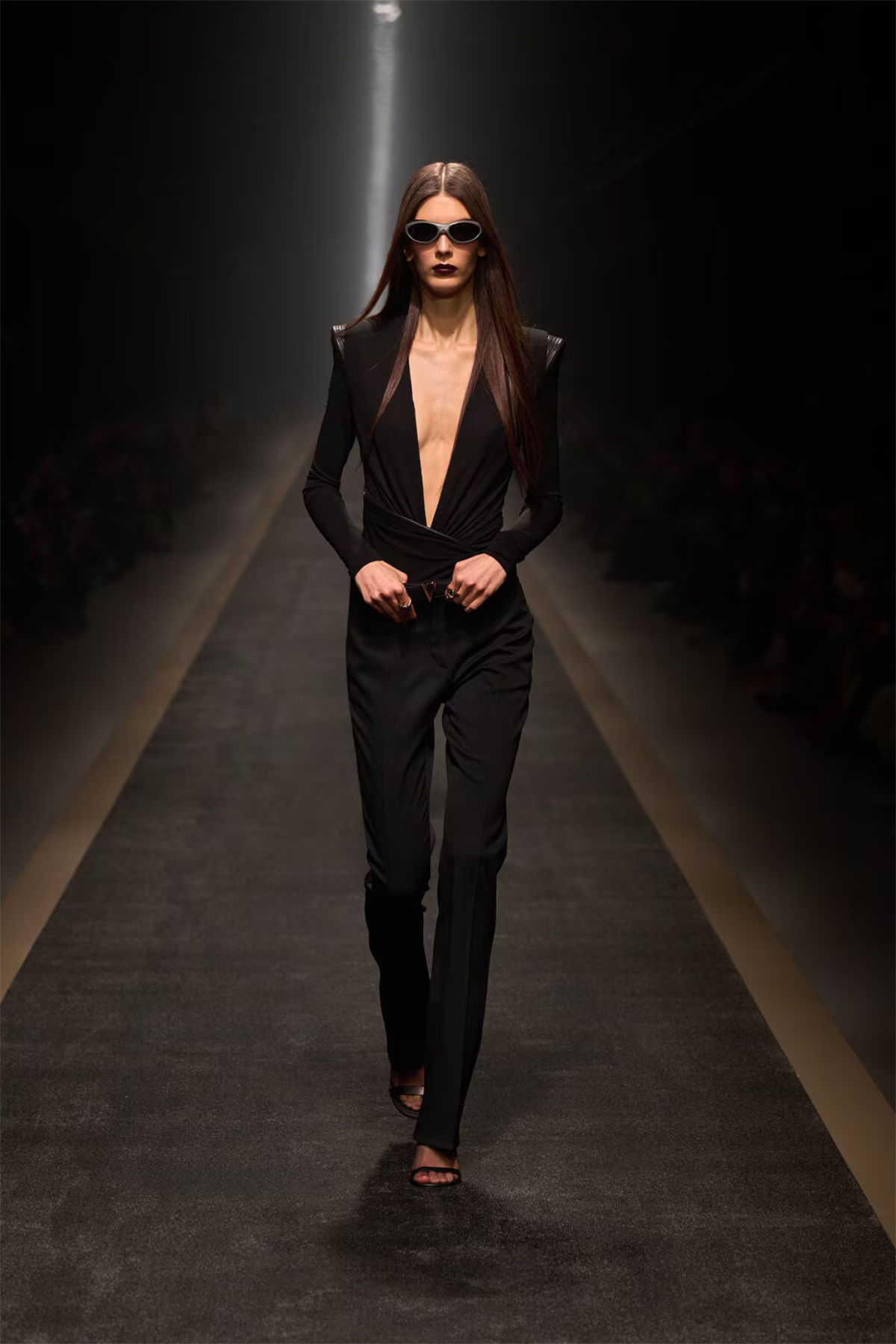 Versace Fall–Winter 2025: Where Power Meets Couture