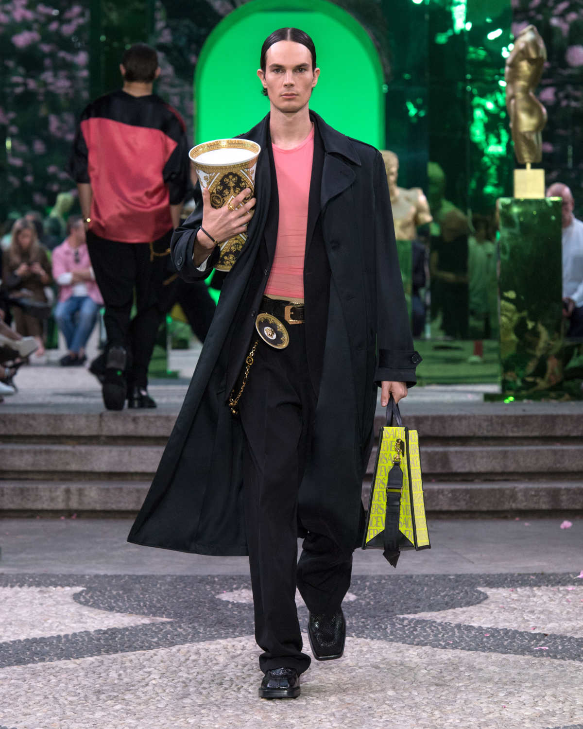 Versace Presents Its New Spring-Summer 2023 Men’s Collection