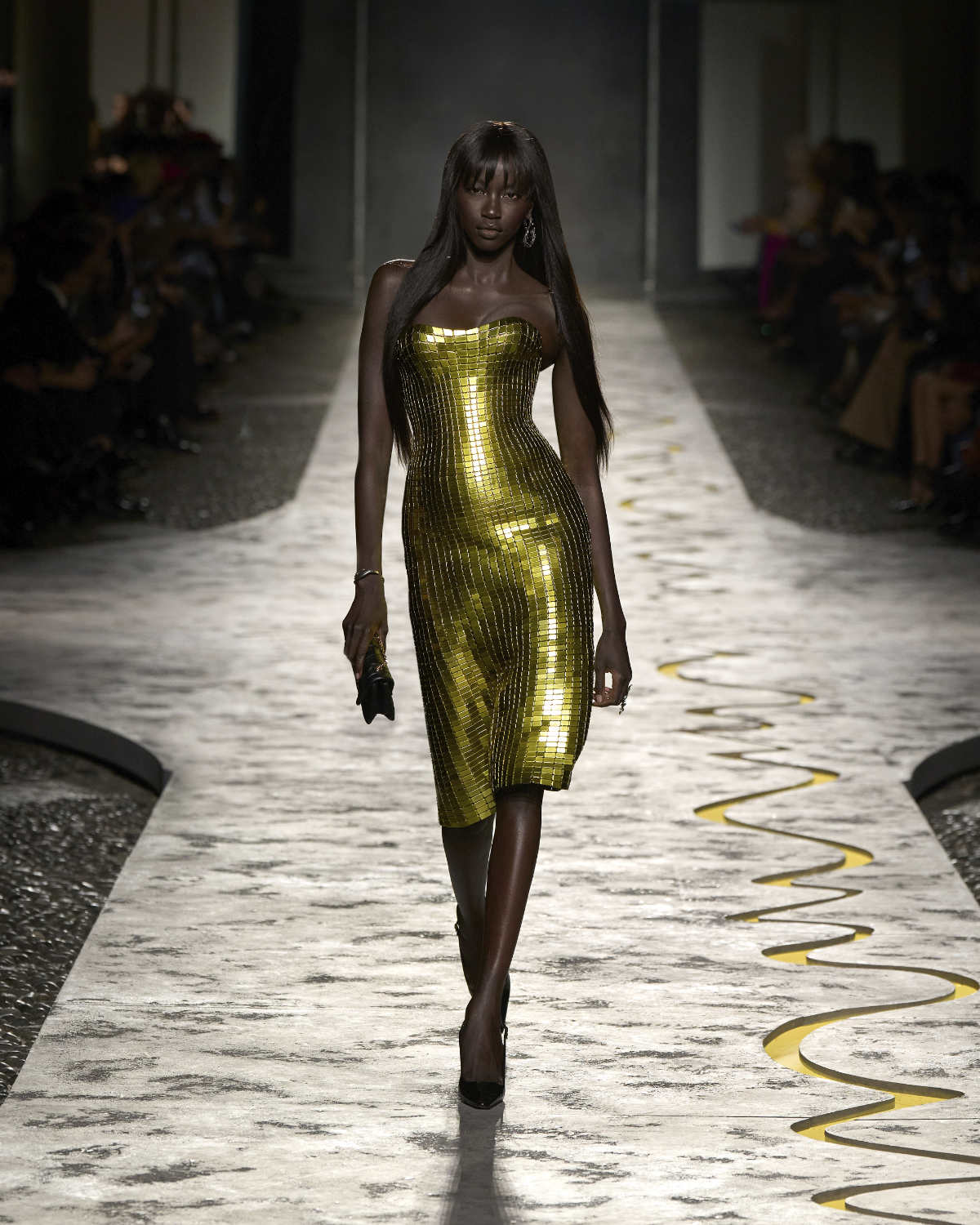 Versace Presents Its New Spring-Summer 2025 Collection