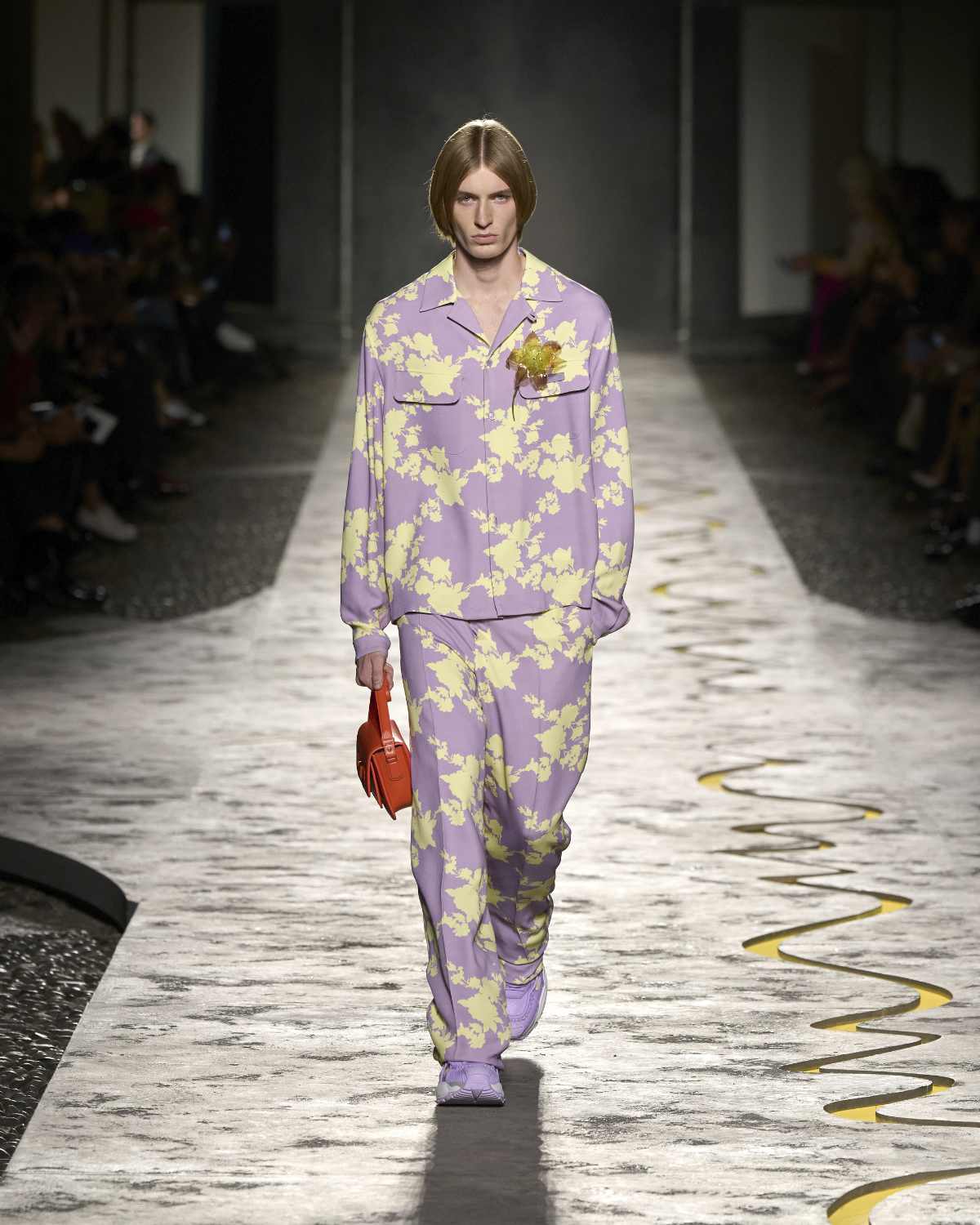 Versace Presents Its New Spring-Summer 2025 Collection