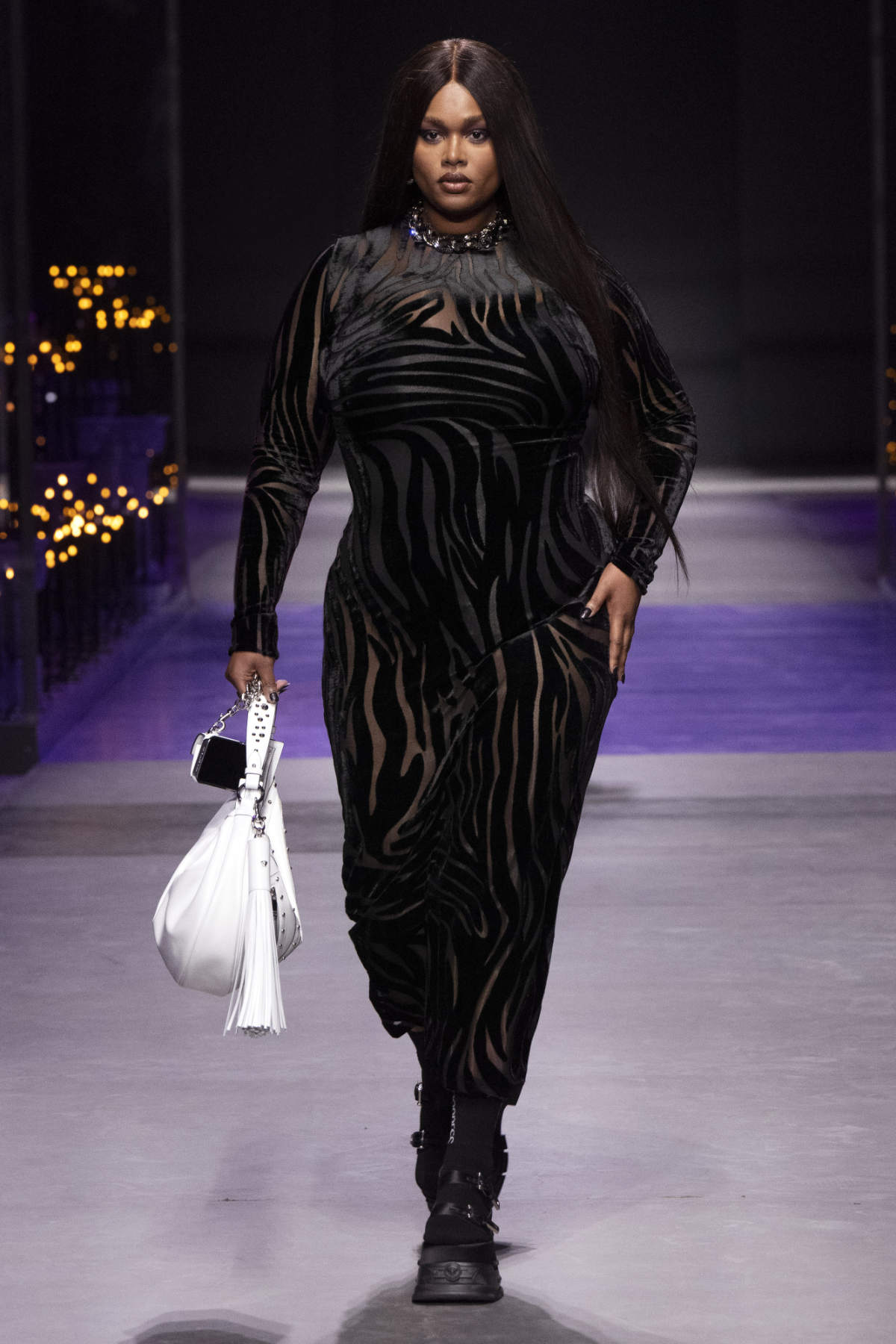 Versace Presents Its New Spring-Summer 2023 Women’s Collection: Dark Gothic Goddess
