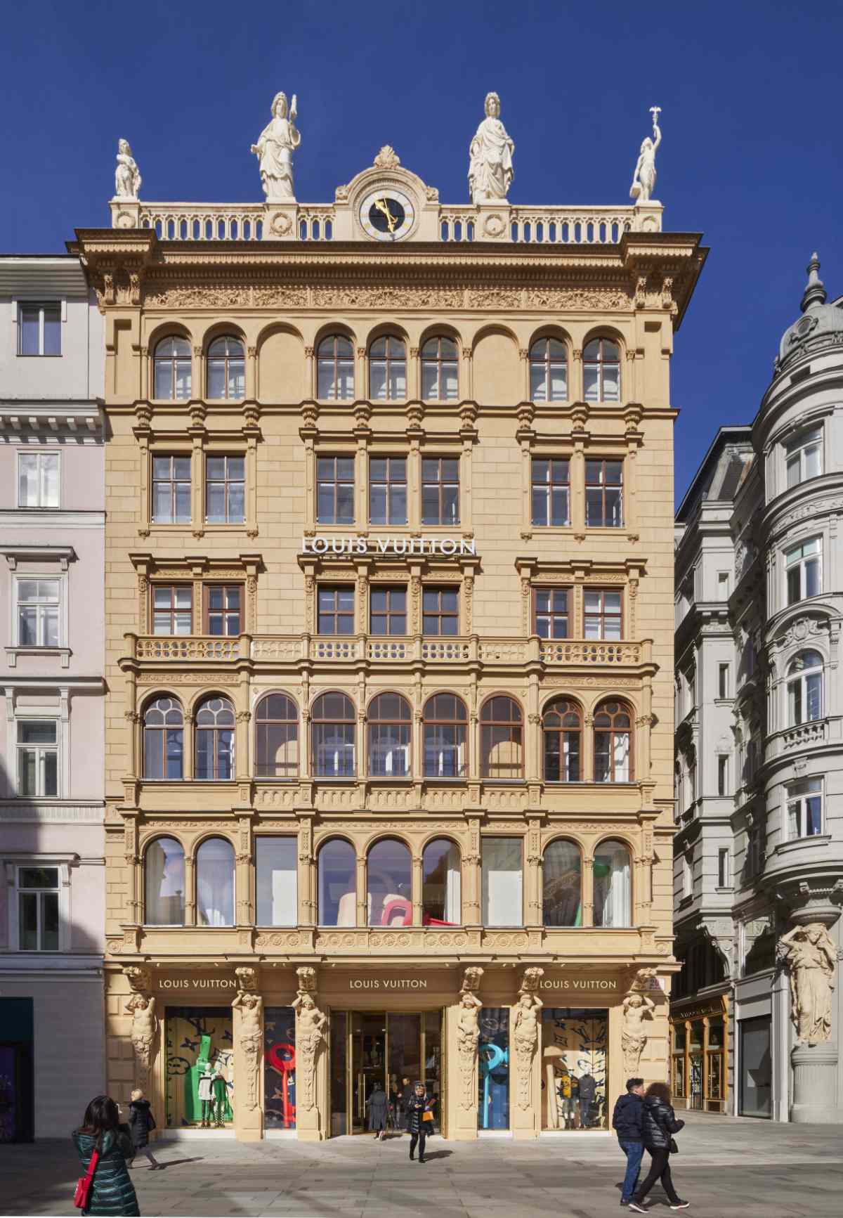 Louis Vuitton: Louis Vuitton Debuts New Store On Graben In Vienna