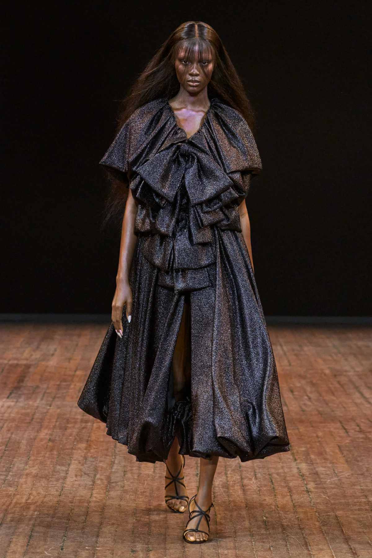 Viktor&Rolf Present Their New Haute Couture Autumn Winter 2025 Collection: Angry Birds