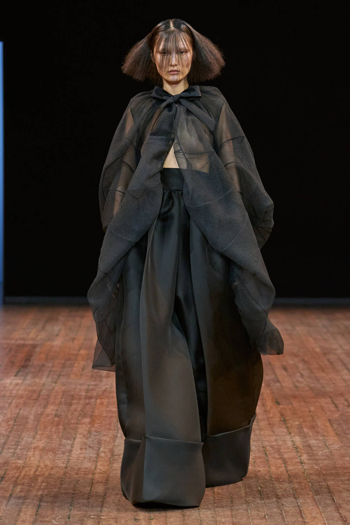 Viktor&Rolf Present Their New Haute Couture Autumn Winter 2025 Collection: Angry Birds