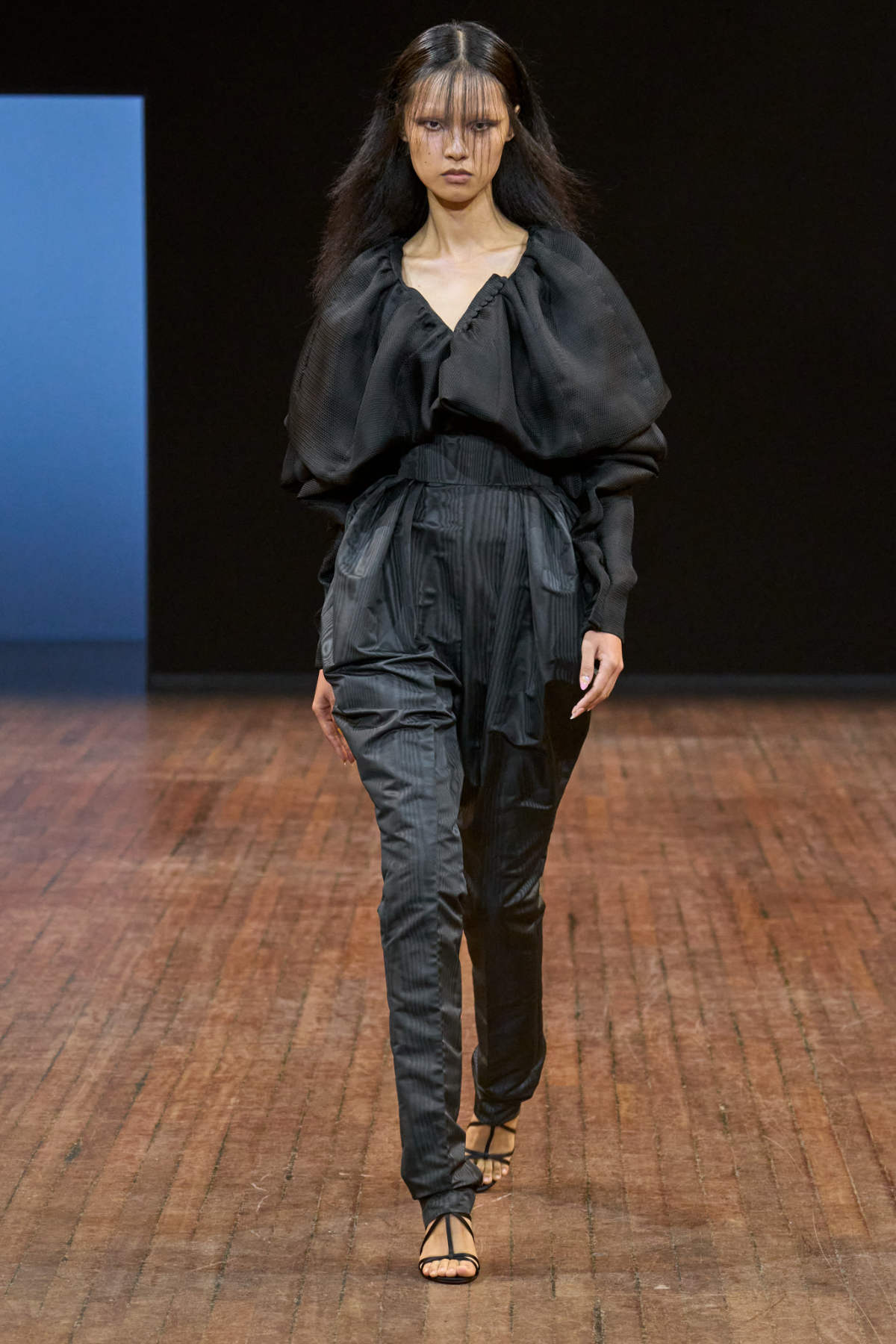 Viktor&Rolf Present Their New Haute Couture Autumn Winter 2025 Collection: Angry Birds