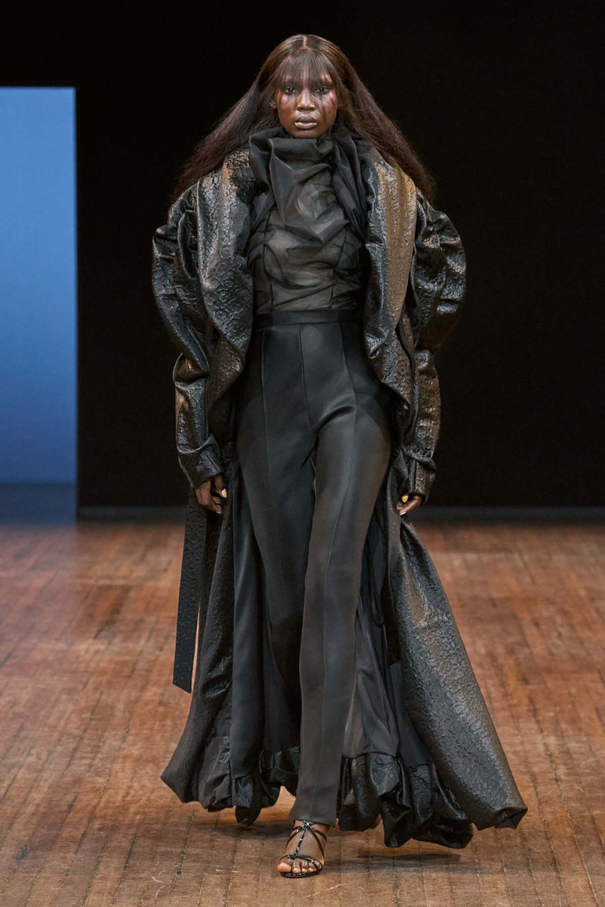 Viktor&Rolf Present Their New Haute Couture Autumn Winter 2025 Collection: Angry Birds