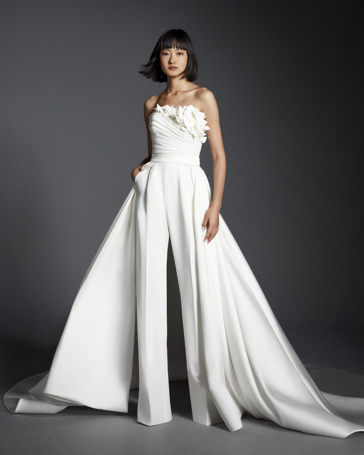 Viktor&Rolf Present Their New Fall/Winter 2024 Mariage Collection