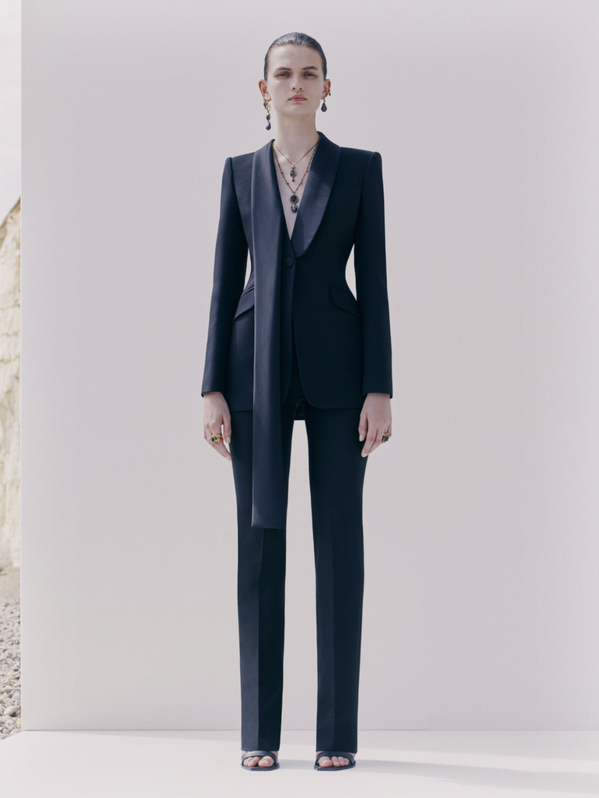 Alexander McQueen: Unique Tailoring Tradition Of The House Of Alexander ...