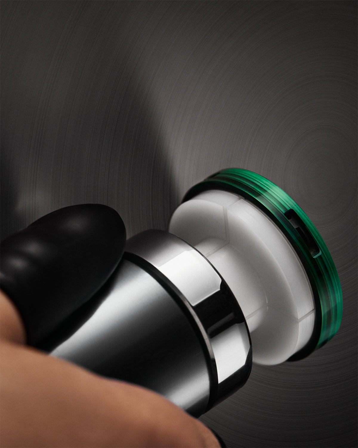 Louis Vuitton Escale: A Journey Through Ornamental Stones