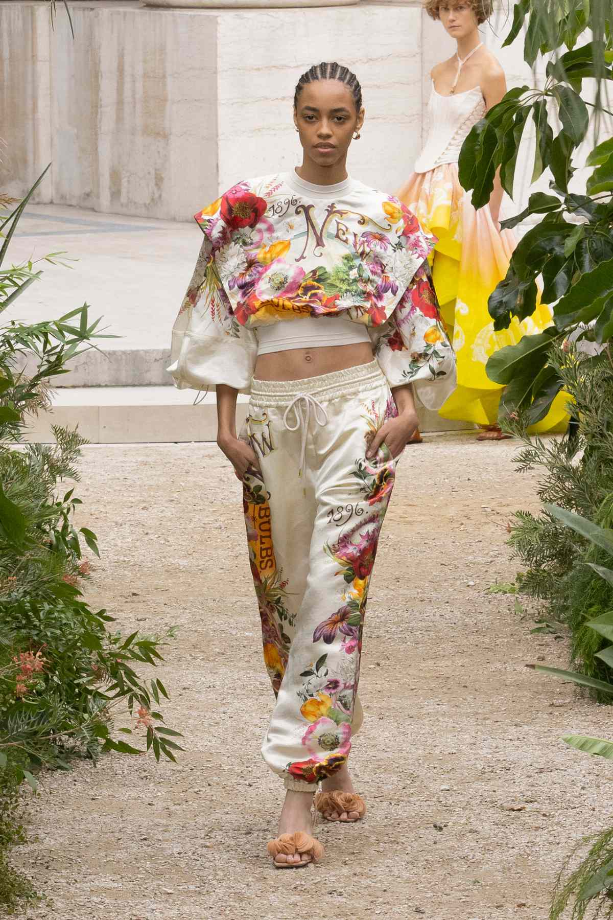 Zimmermann: Zimmermann Presents Its New Spring 2023 Ready-To-Wear Collection:  Wonderland - Luxferity