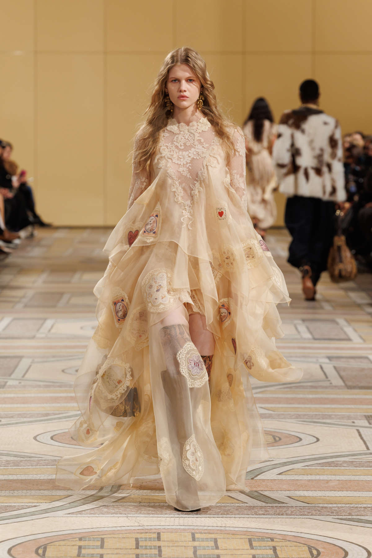 Zimmermann Fall/Winter 2025 Collection: A Masterclass In Effortless Elegance