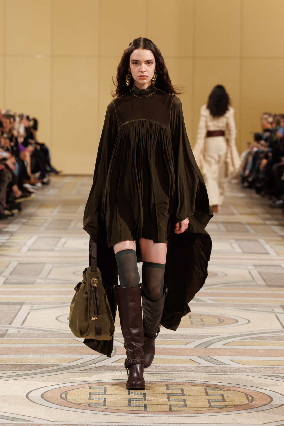 Zimmermann Fall/Winter 2025 Collection: A Masterclass In Effortless Elegance