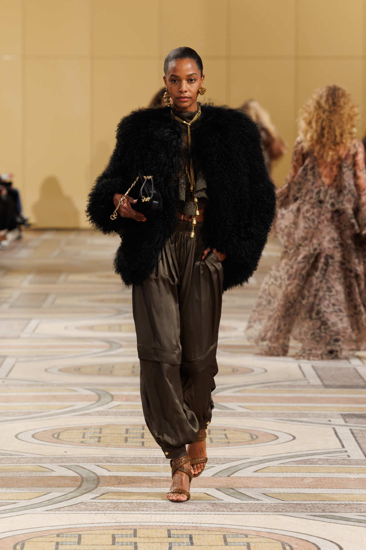 Zimmermann Fall/Winter 2025 Collection: A Masterclass In Effortless Elegance