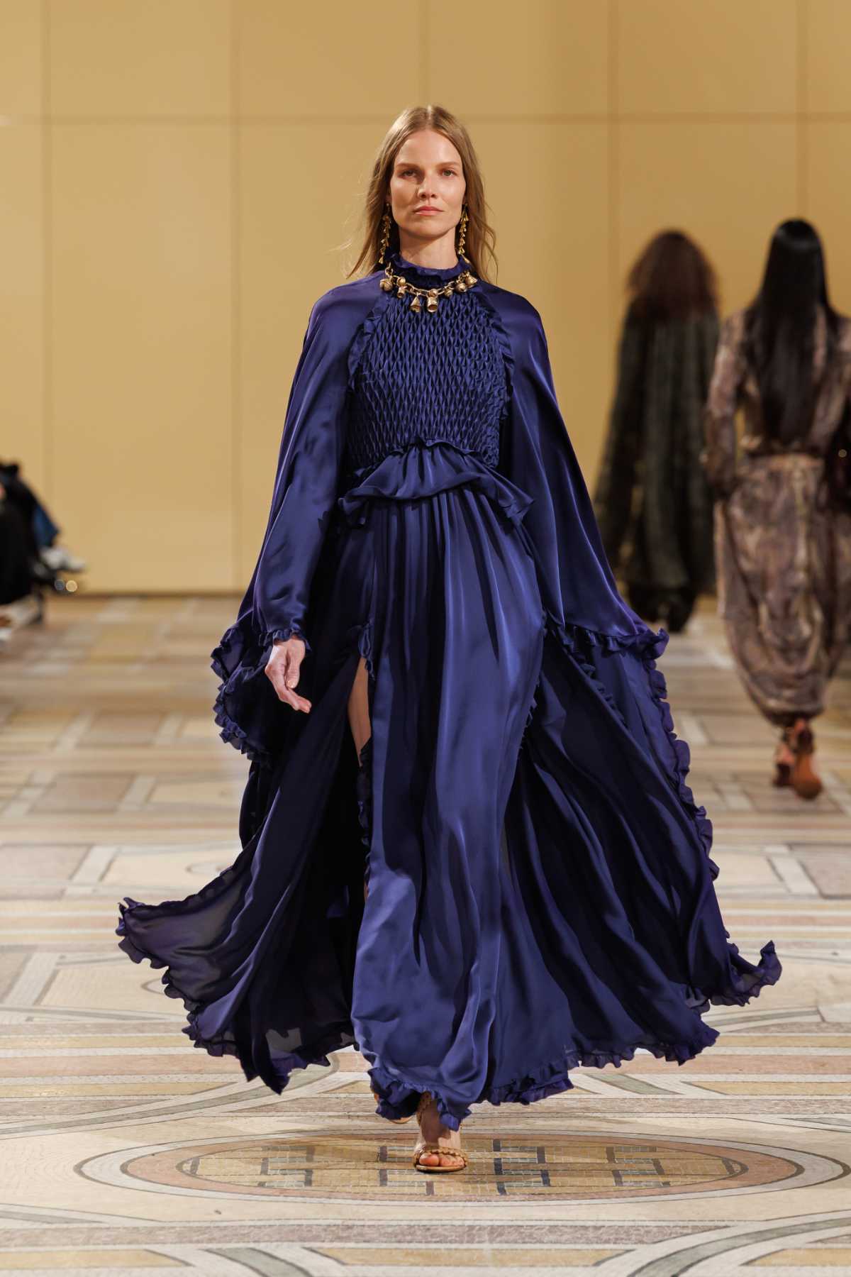 Zimmermann Fall/Winter 2025 Collection: A Masterclass In Effortless Elegance