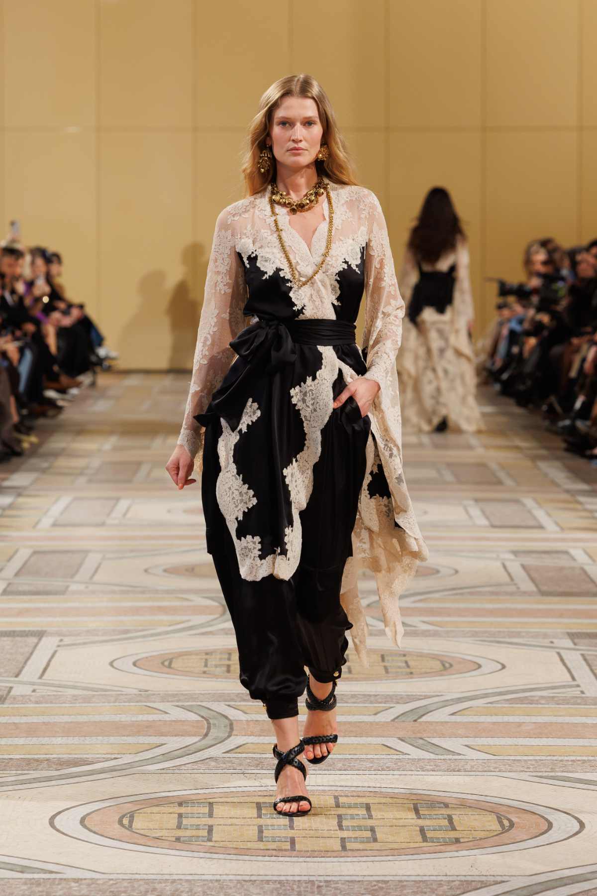 Zimmermann Fall/Winter 2025 Collection: A Masterclass In Effortless Elegance