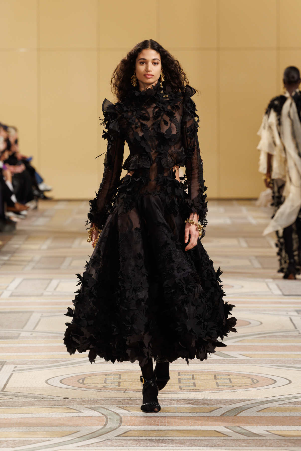 Zimmermann Fall/Winter 2025 Collection: A Masterclass In Effortless Elegance