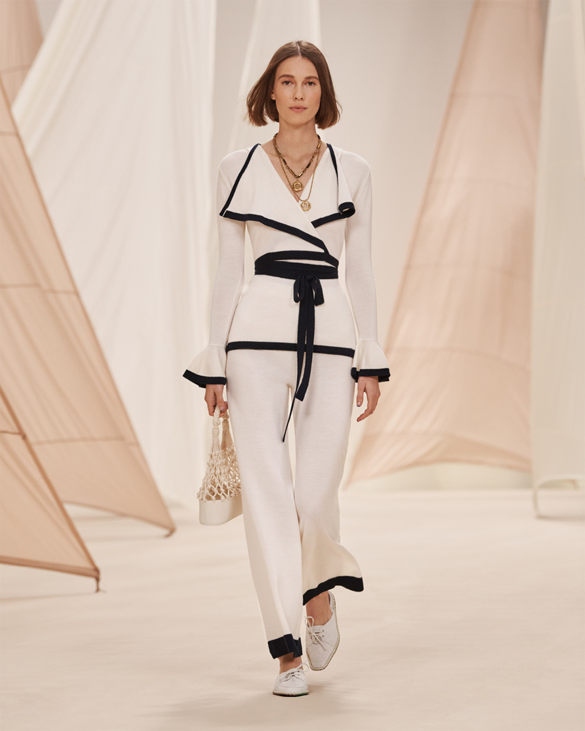 Zimmermann Presents Its New Resort 23 Collection