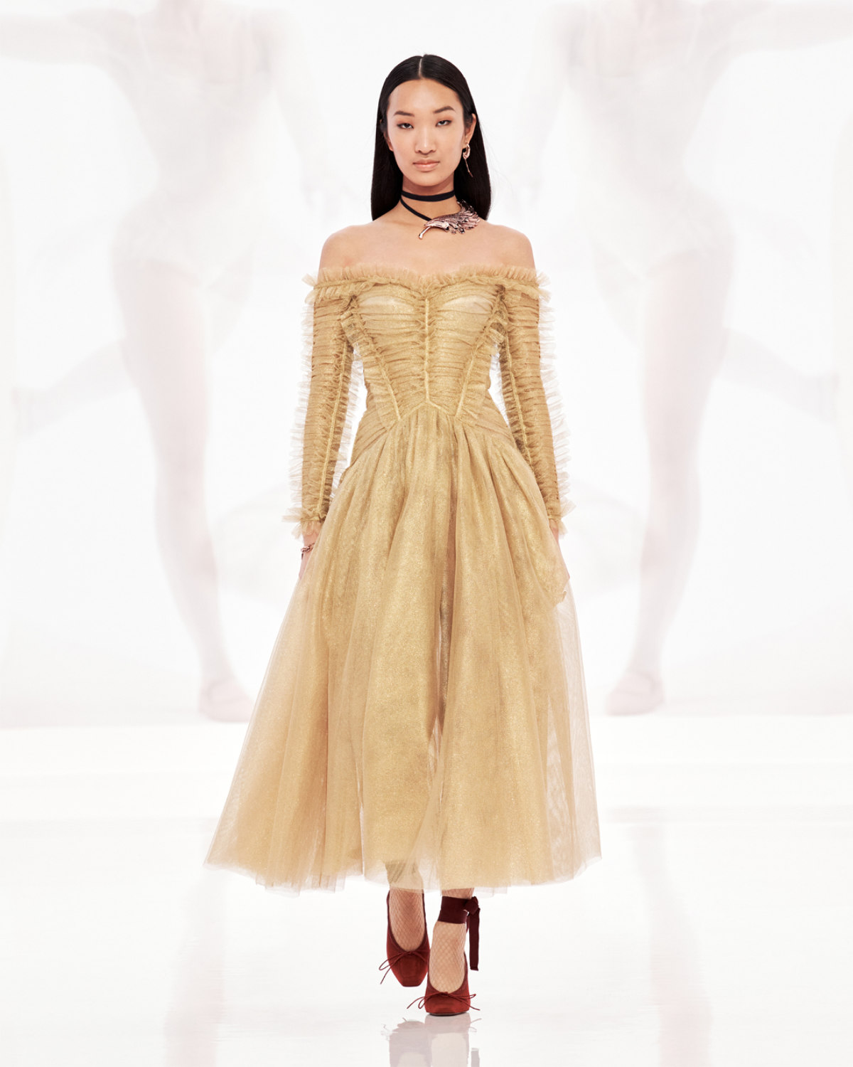 Zimmermann Presents Its New Spring Summer 2022 Collection: The Dancer