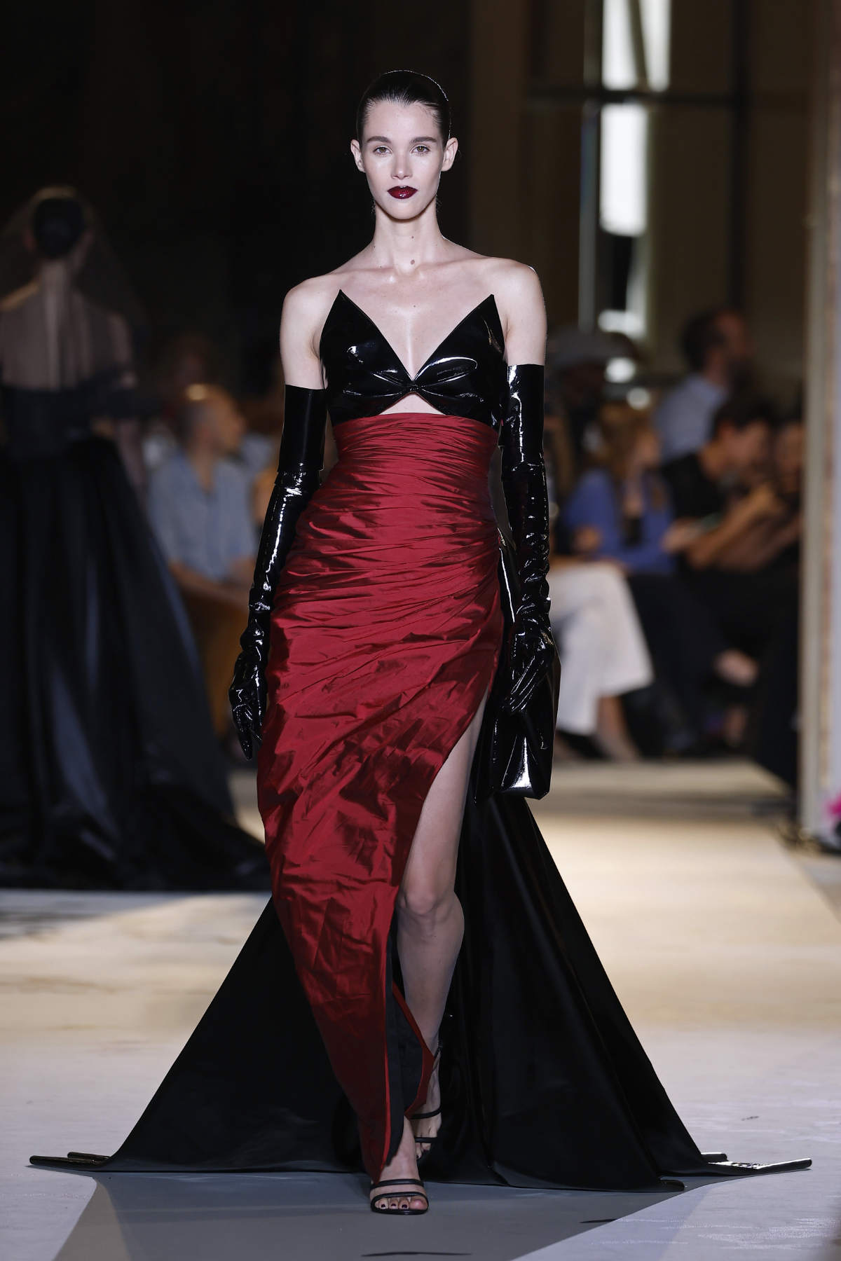 Zuhair Murad Presents His New Couture Fall-Winter 2023/24 Collection: Midnight Scent