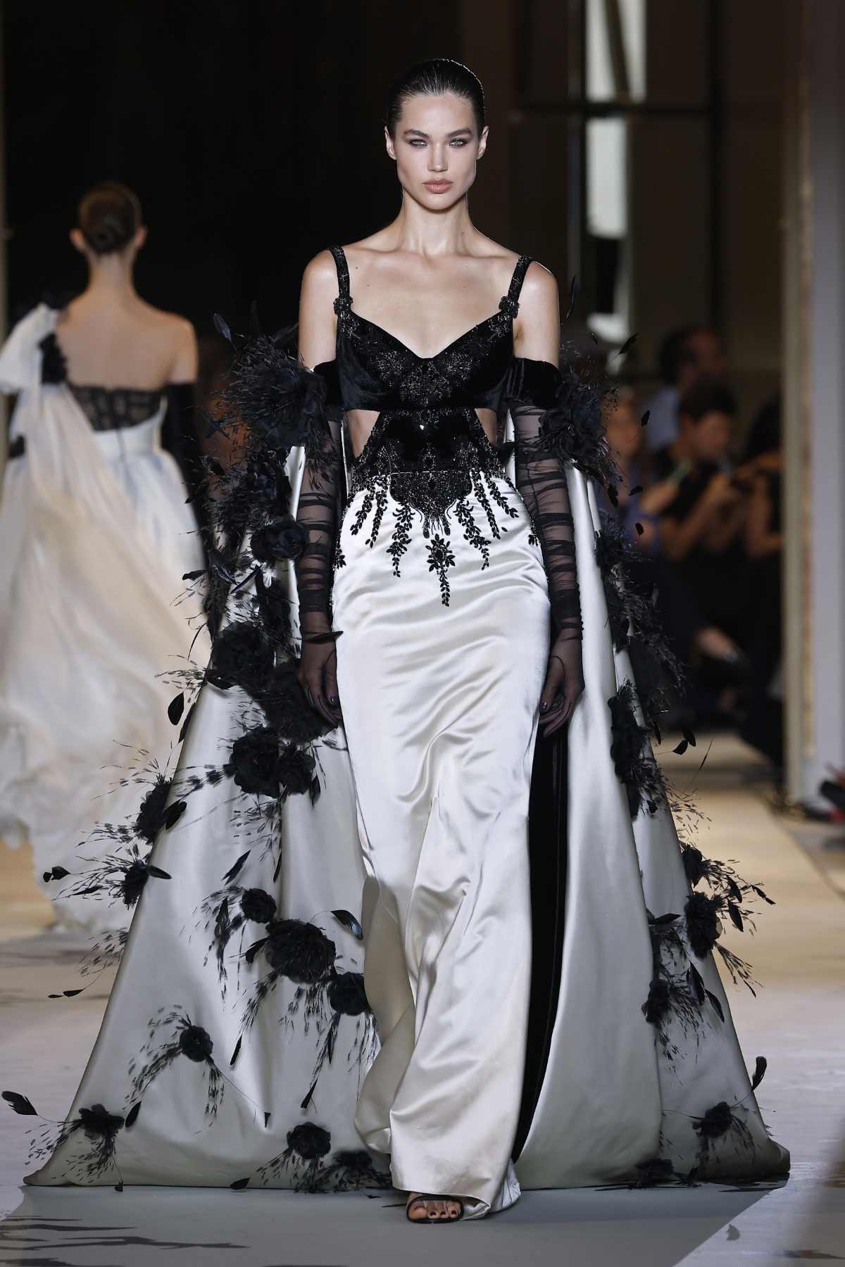 Zuhair Murad Presents His New Couture Fall-Winter 2023/24 Collection: Midnight Scent