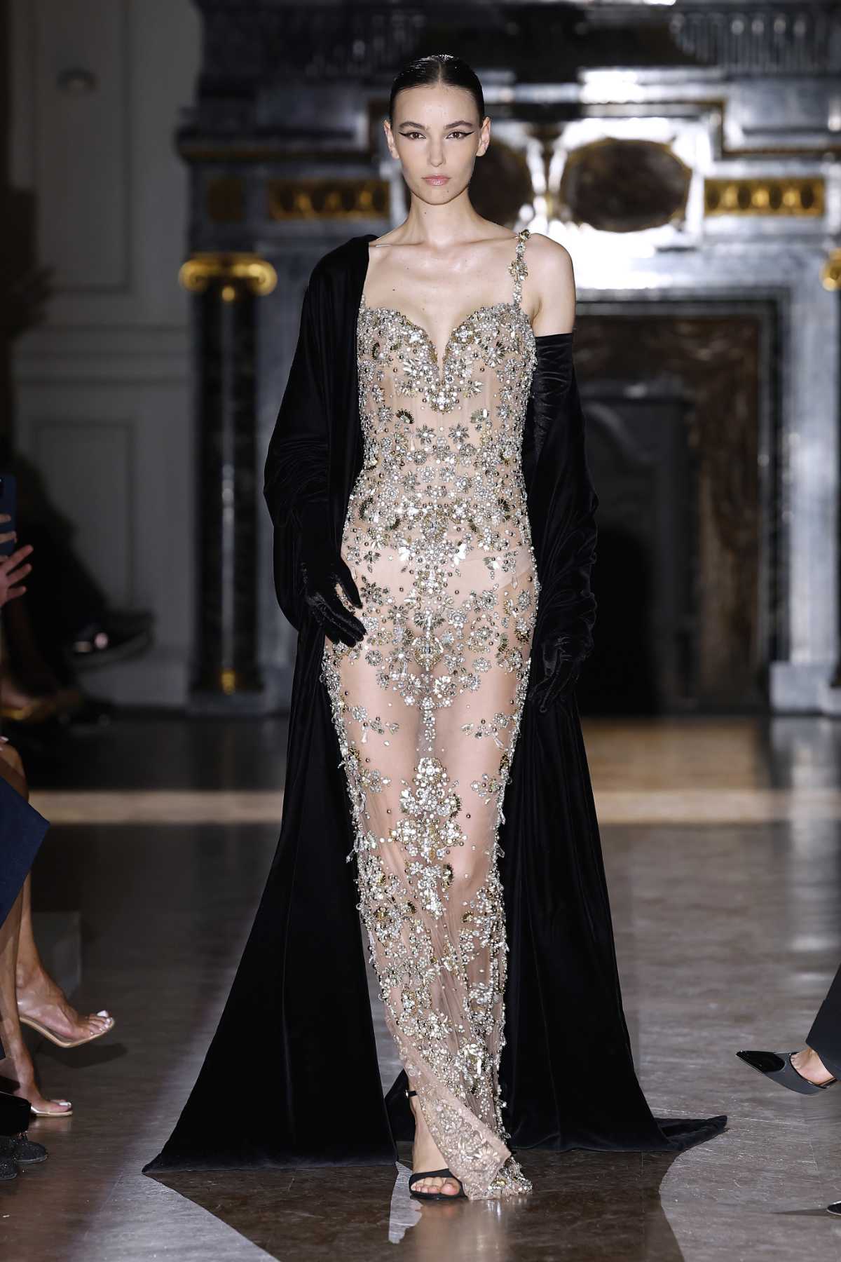 Zuhair Murad Presents His New Couture Fall-Winter 2024/25 Collection: Lumineuses Cicatrices