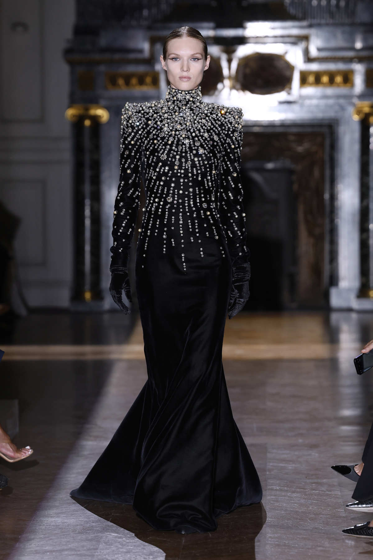 Zuhair Murad Presents His New Couture Fall-Winter 2024/25 Collection: Lumineuses Cicatrices