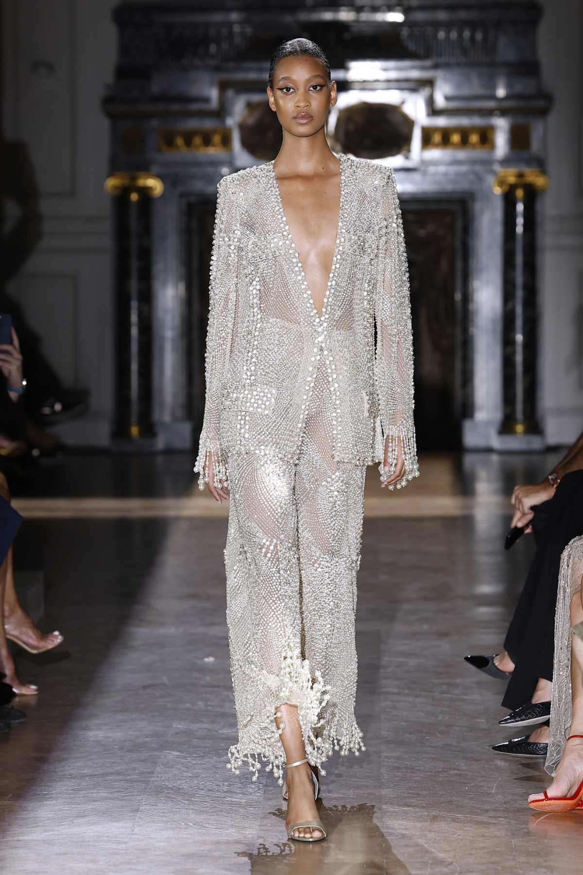 Zuhair Murad Presents His New Couture Fall-Winter 2024/25 Collection: Lumineuses Cicatrices