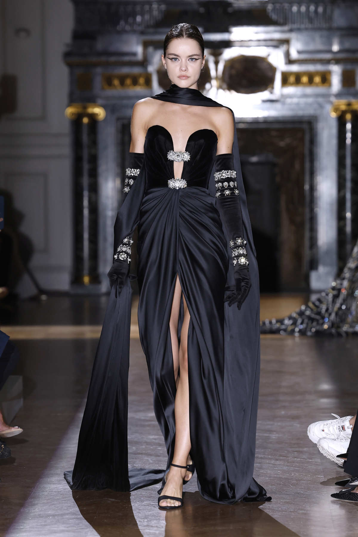 Zuhair Murad Presents His New Couture Fall-Winter 2024/25 Collection: Lumineuses Cicatrices