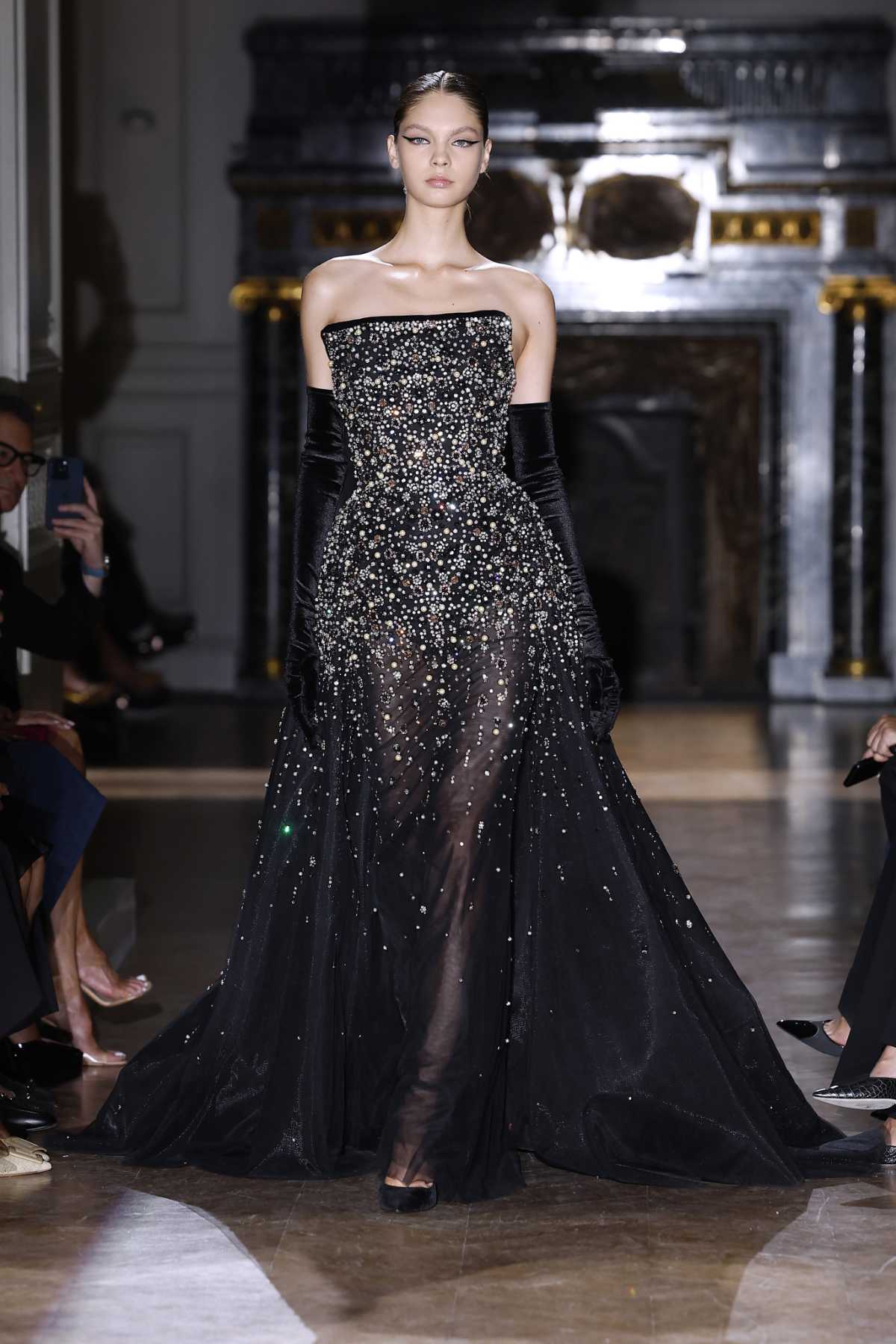 Zuhair Murad Presents His New Couture Fall-Winter 2024/25 Collection: Lumineuses Cicatrices