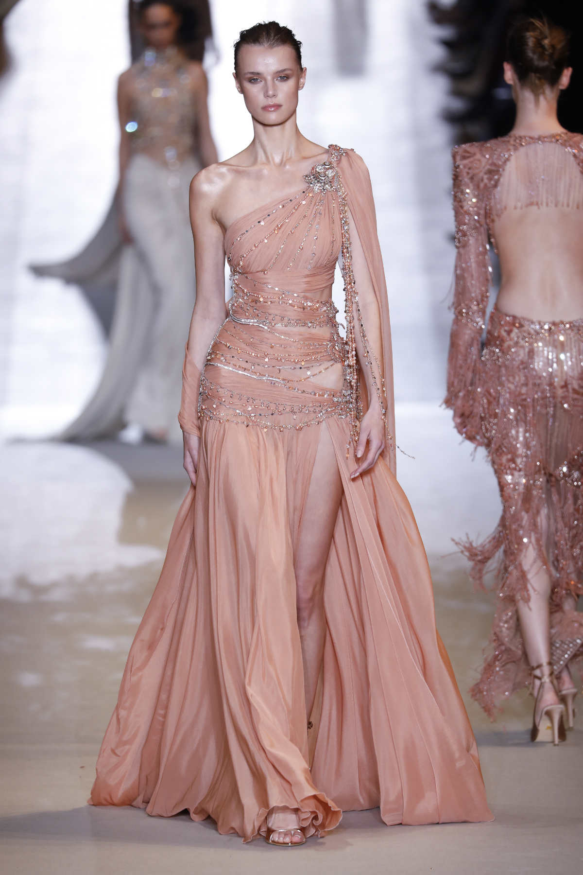 Zuhair Murad Presents His New Couture Spring-Summer 2024 Collection: A Tyrian Arabesque