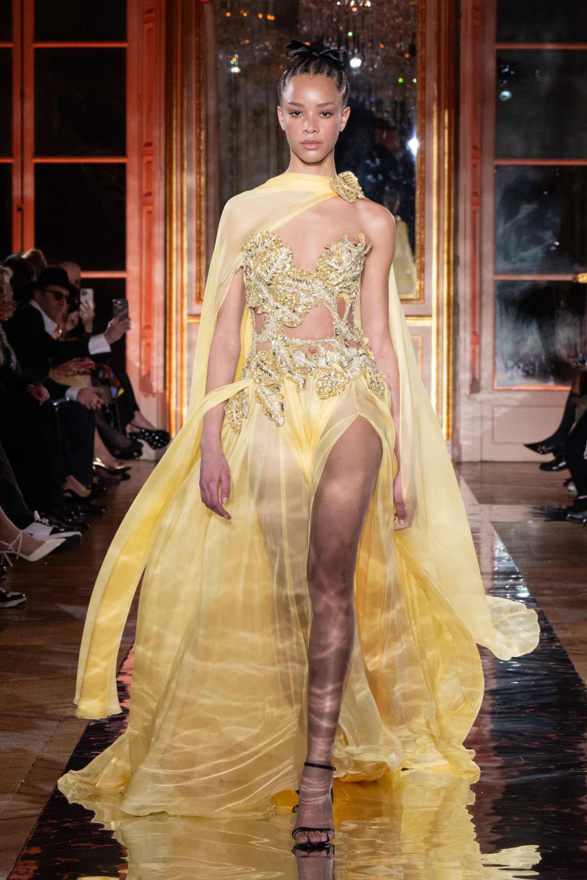 Zuhair Murad Presents His New Haute Couture Spring-Summer 2025 Collection: Tropical Escape