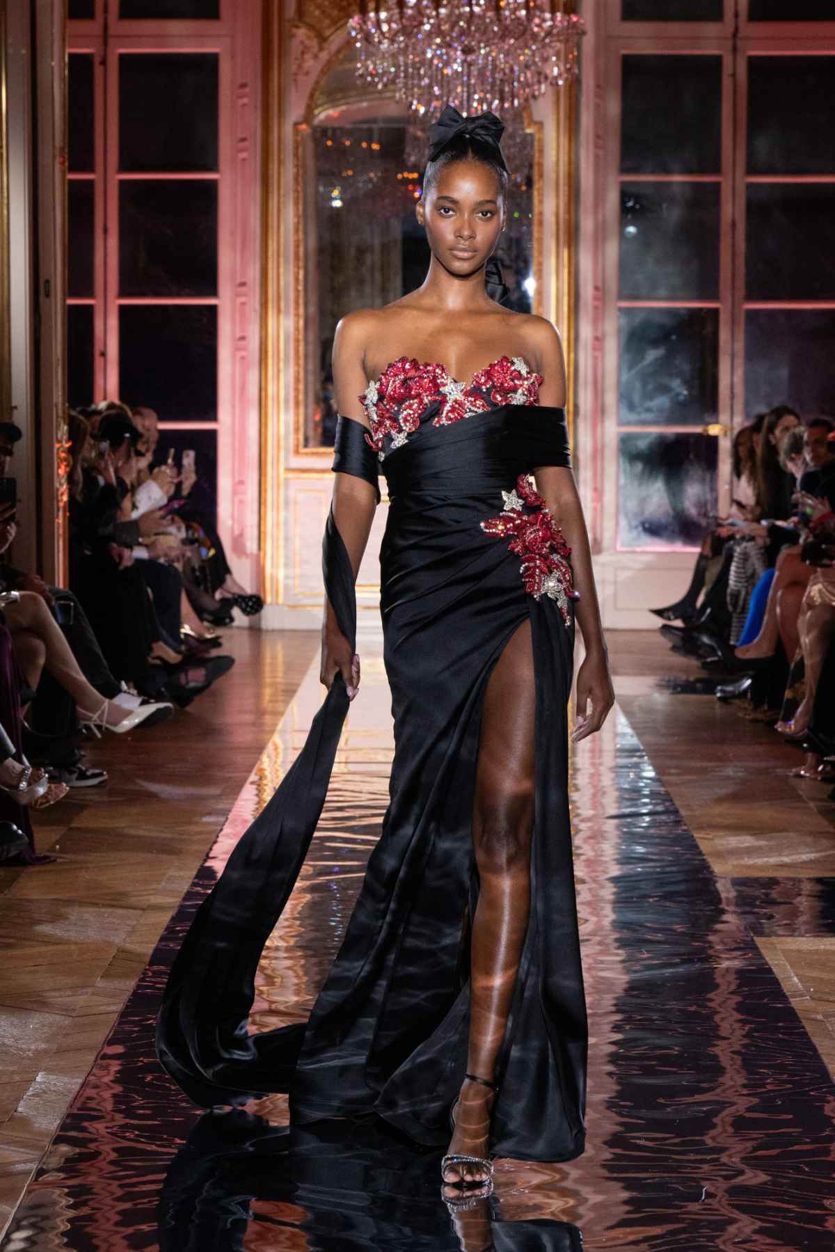 Zuhair Murad Presents His New Haute Couture Spring-Summer 2025 Collection: Tropical Escape