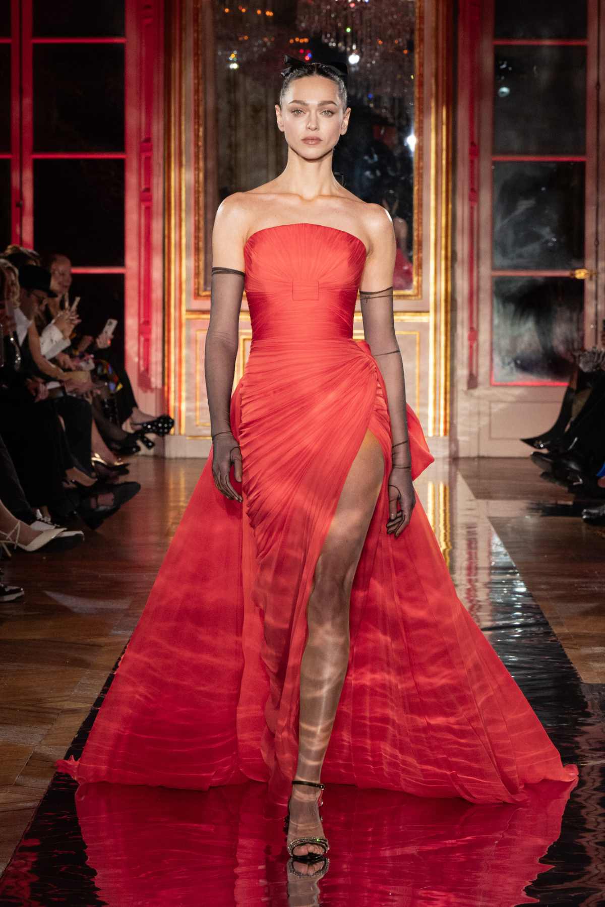 Zuhair Murad Presents His New Haute Couture Spring-Summer 2025 Collection: Tropical Escape