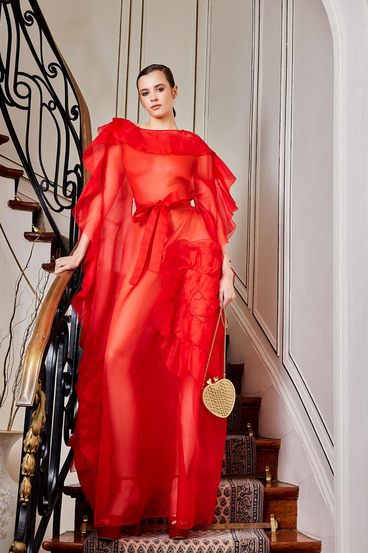 Zuhair Murad Presents His New Ready-To-Wear Pre-Fall 2023 Collection: In The Wonders