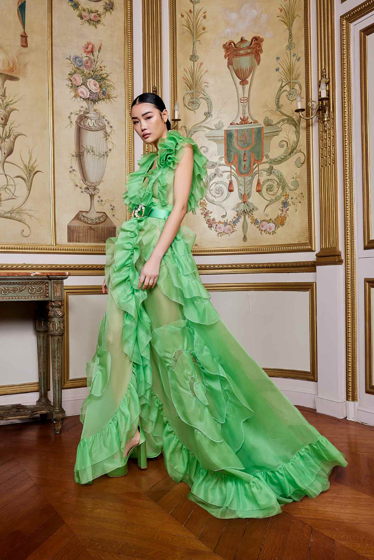 Zuhair Murad Presents His New Ready-To-Wear Pre-Fall 2023 Collection: In The Wonders