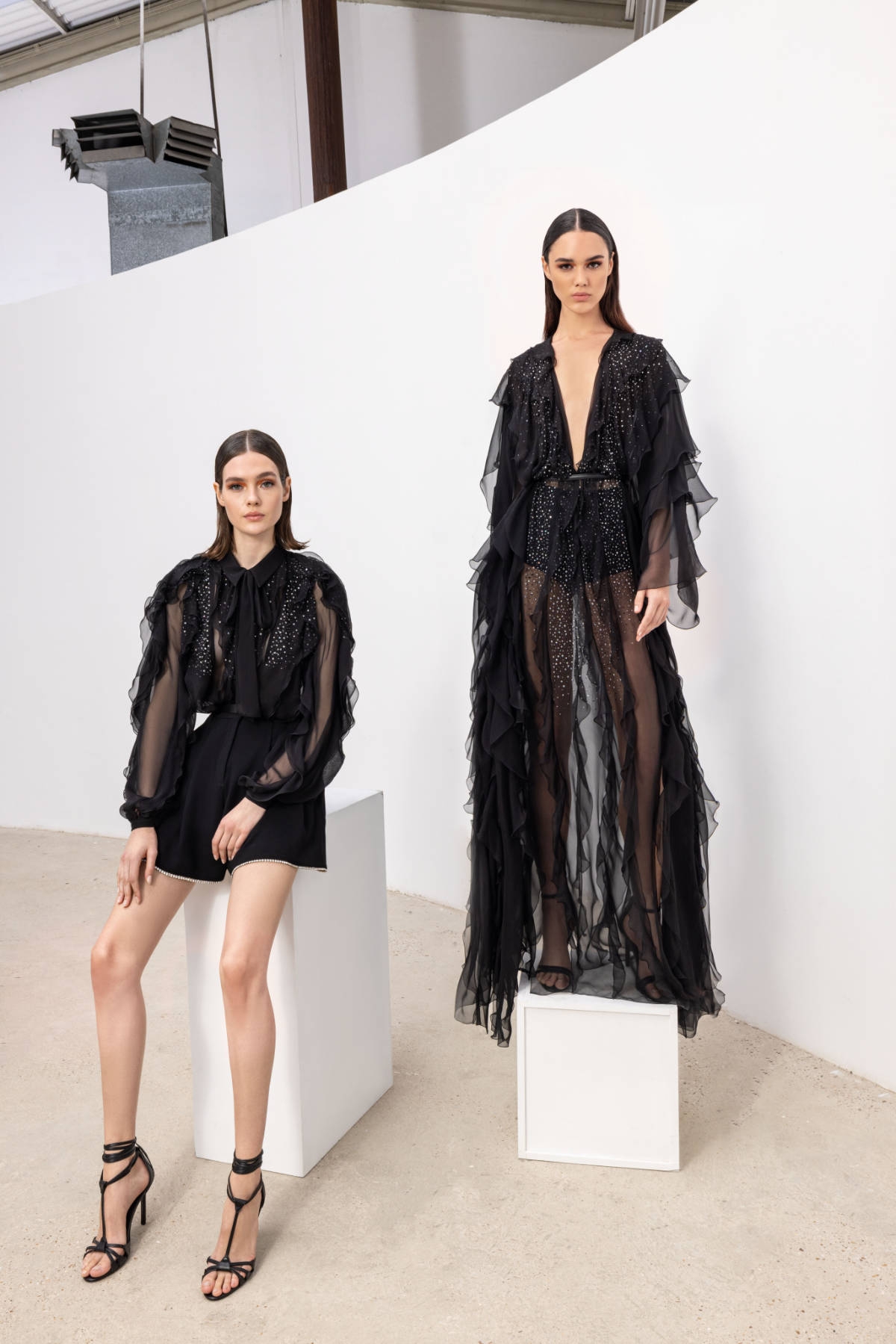 Zuhair Murad Presents Its New Spring-Summer 2023 Ready-To-Wear Collection: Ripple Of Matter