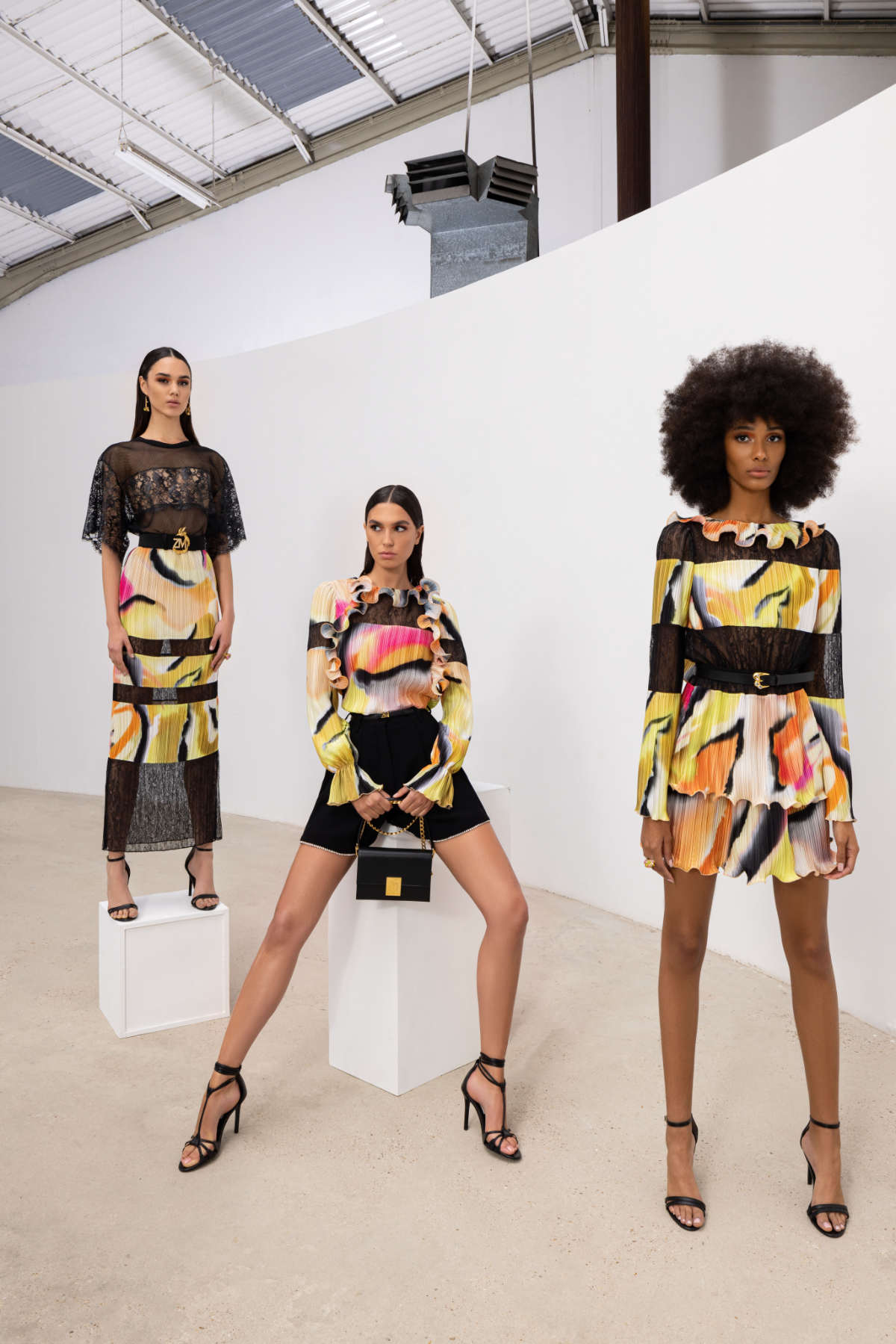 Versace: Versace Presents Its New Resort 2023 Collection - Luxferity