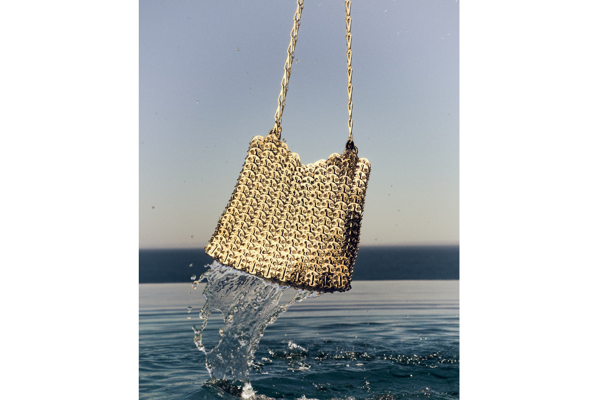 Rabanne: Paco Rabane's 1969 Bag: The Timeless Bag For An Iconic Summer -  Luxferity