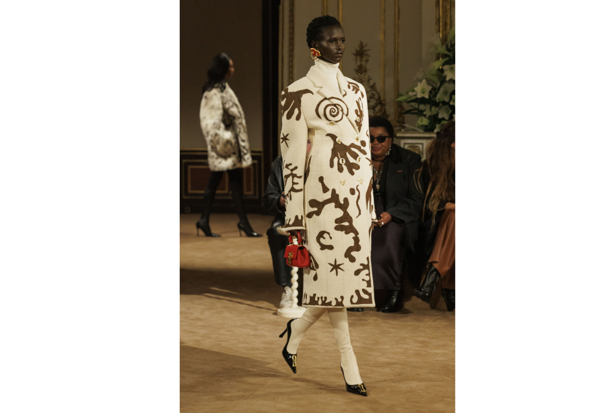 Maison Schiaparelli - Haute Couture Fall-Winter 2023/24 : 11 / 30