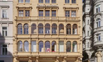 Louis Vuitton: Louis Vuitton Debuts New Store On Graben In Vienna